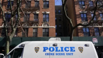 Un muerto y tres heridos tras tiroteo masivo en El Bronx