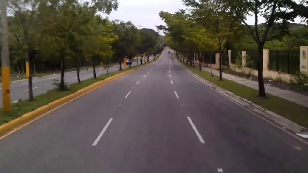 Alertan sobre ola de accidentes, robos y atracos en Avenida Ecológica