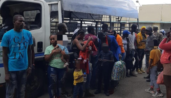 Un muerto y dos heridos tras conflicto en guagua de ruta 27 de Febrero