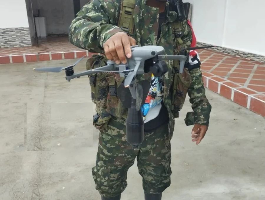 Tres muertos y cuatro heridos tras ataque con drones en Colombia