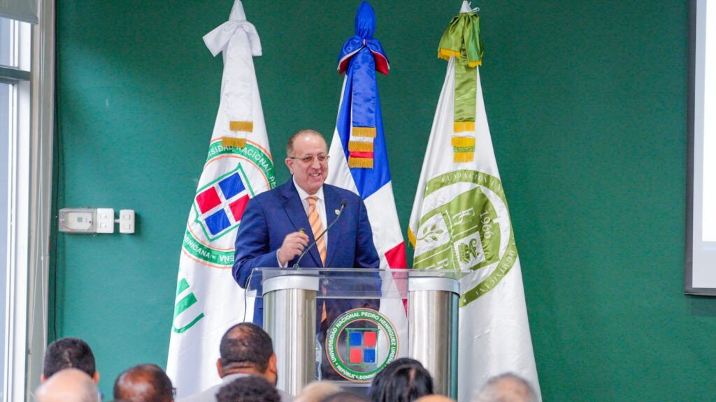 Magín Díaz: RD vive un momento de estabilidad macroeconómica sólida y sostenible