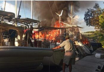 Se incendia velero en muelle de Cumayasa