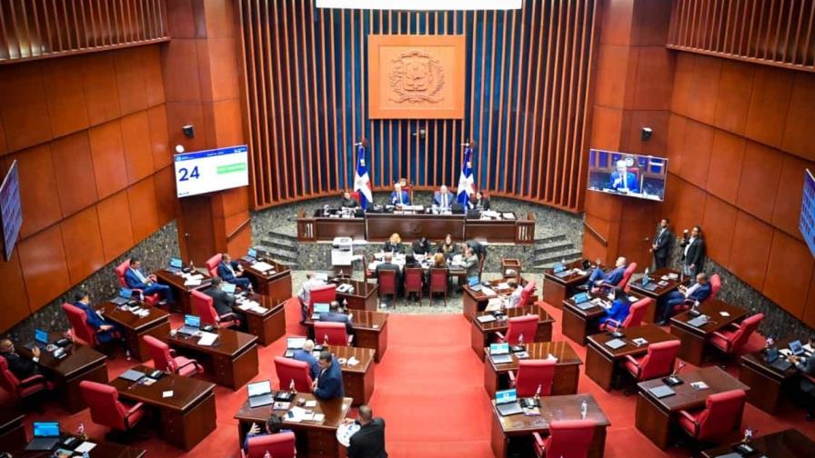 Senado aprueba de urgencia aumento de más de RD$10 mil millones en deuda pública