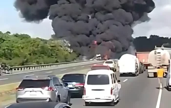 Explota camión de combustible en Circunvalación Santo Domingo