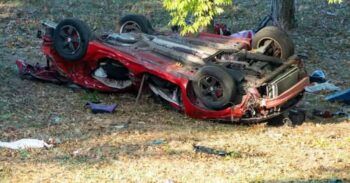 Tres jóvenes hispanos mueren tras volcarse auto en Nueva York