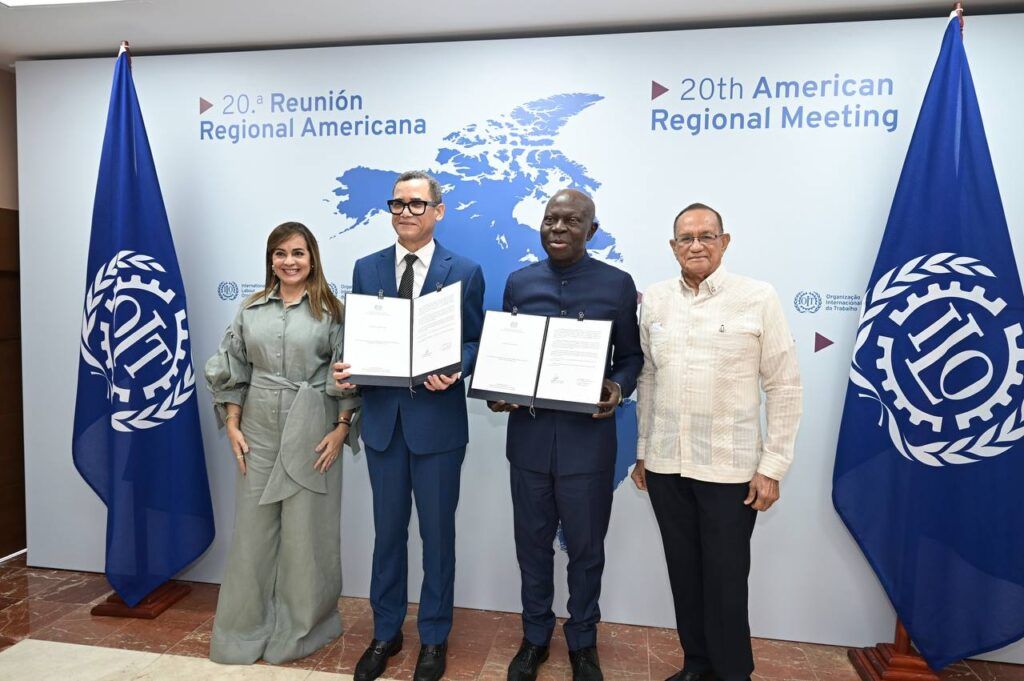 República Dominicana entrega a la OIT el instrumento de ratificación del Convenio 156
