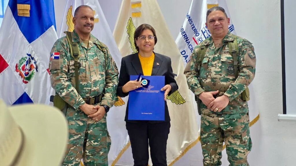 Ministerio de Defensa a través UNADE fortalecen la cultura de defensa