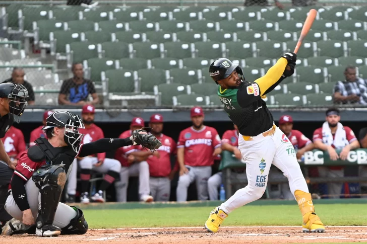 Estrellas derrotan a los Gigantes con un festival de batazos