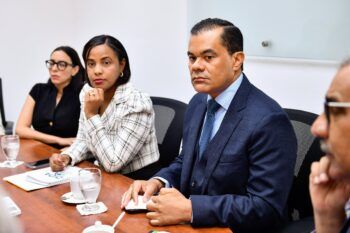 DIDA denuncia que las ARS no cumplen con normas que las mandan a comprar medicamentos