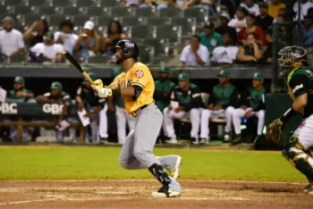 Las Águilas vencen por segunda noche corrida a las Estrellas