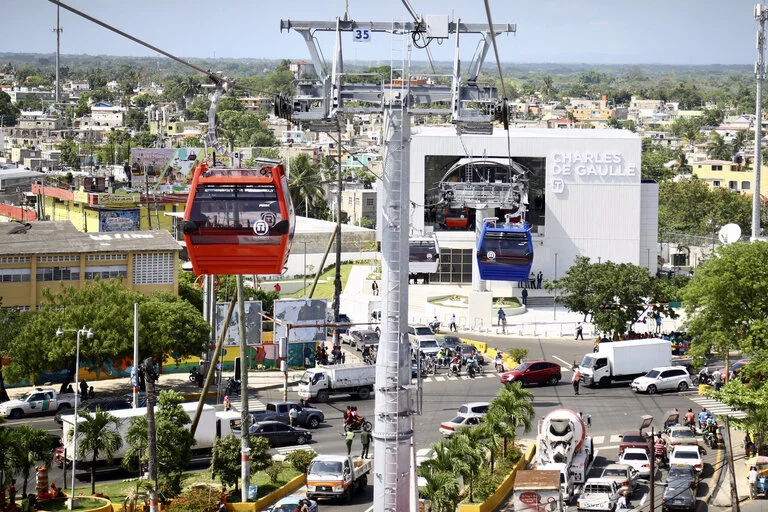 Reanudan servicio en la línea 1 del teleférico de Santo Domingo tras avería
