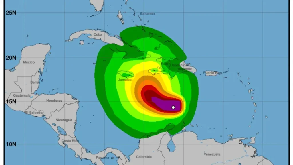 Tormenta Melissa podría convertirse en ciclón este jueves