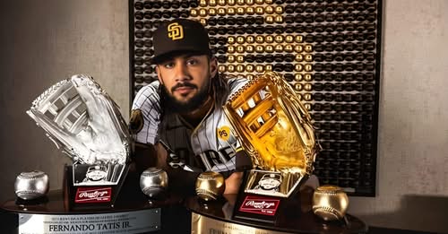 Tatis Jr. gana el Guante de Platino