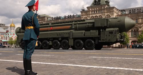 Putin desafía a Trump y afirma que Rusia está preparada para probar armas nucleares