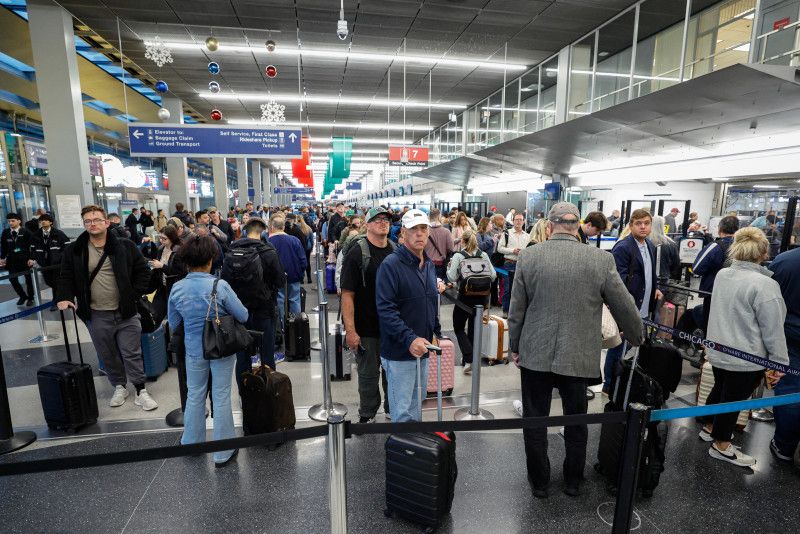 Otros 1,200 vuelos cancelados en EEUU por cierre gubernamental