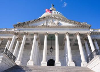 Congreso de EEUU pone fin a 43 días de cierre de Gobierno