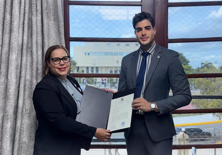 Bray Vargas introduce proyecto para crear Régimen de Protección por Desempleo