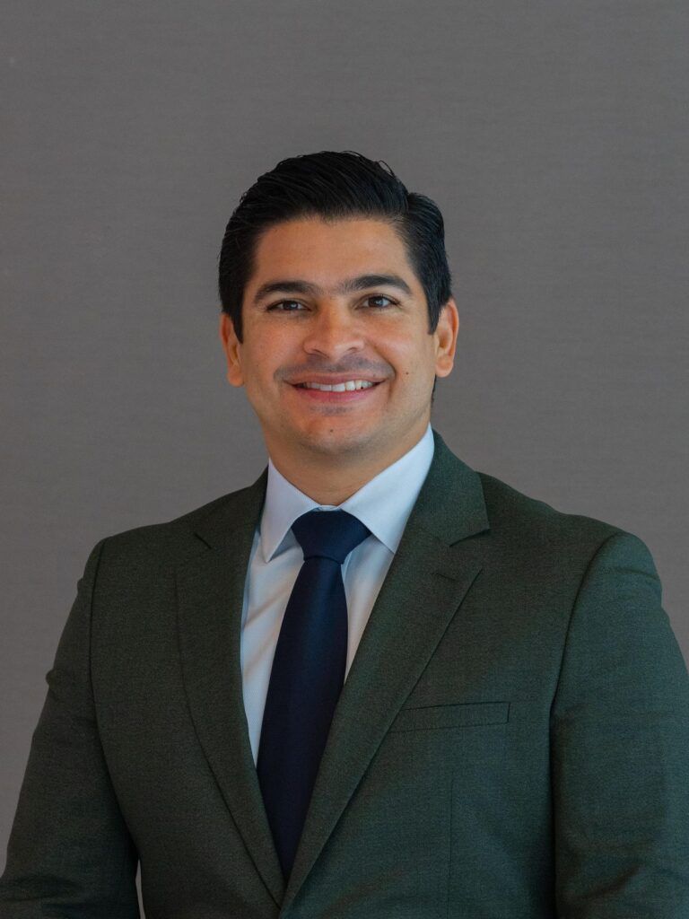 Abinader ordena reestructuración del Sistema Integrado de Transporte