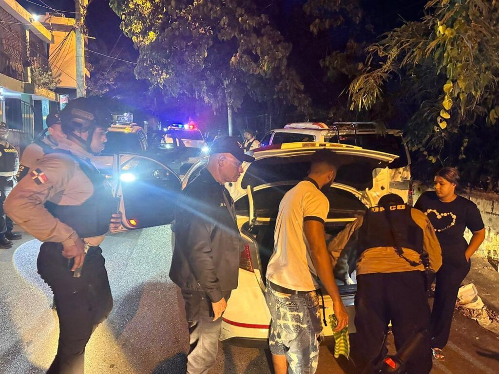 DNCD y mp ejecutan más de 50 operativos contra el microtrafico