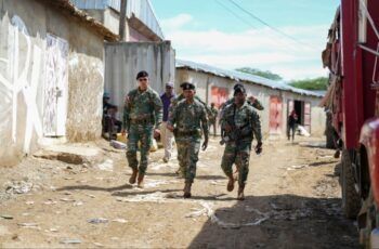 Comandante del Ejército recorre Carretera Internacional