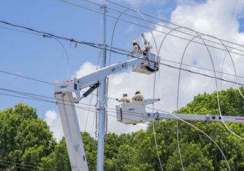 ETED informa que salida de línea de transmisión origina interrupción en el servicio de electricidad