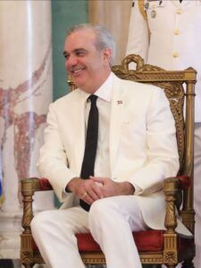 Abinader recibirá este miércoles las cartas credenciales de siete nuevos embajadores