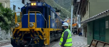 Un muerto y 30 heridos tras choque de trenes en Perú