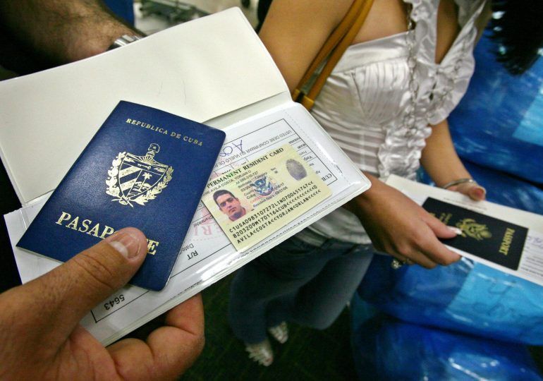 EE.UU. aplicará en sus aeropuertos una tarifa de 45 dólares a pasajeros sin la Real ID