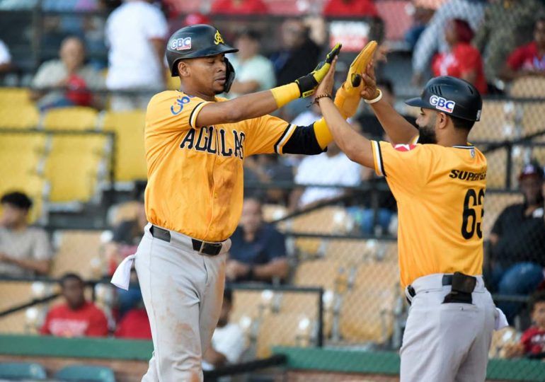 Águilas Cibaeñas alcanzan 30 triunfos tras superar a Leones