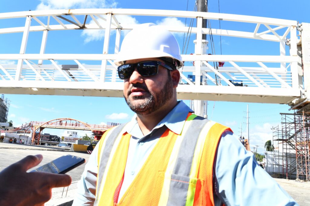 Se extienden trabajos de instalación de puente en el kilómetro 9 Autopista Duarte