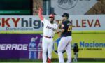 Leones propinan paliza a las Águilas en el inicio de la semifinal