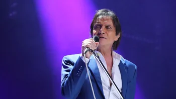 Roberto Carlos sale ileso tras sufrir accidente automovilístico