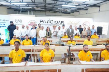 INFOTEP y PROCIGAR inauguran Escuela de Tabaqueros