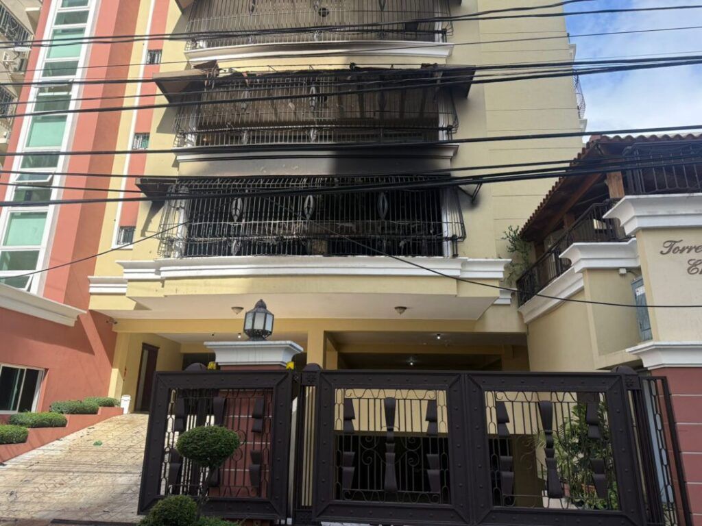 Un arbolito provocó incendio en una torre de Bella Vista