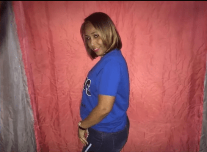 Matan mujer por rozar pásola con un carro en Villa Mella