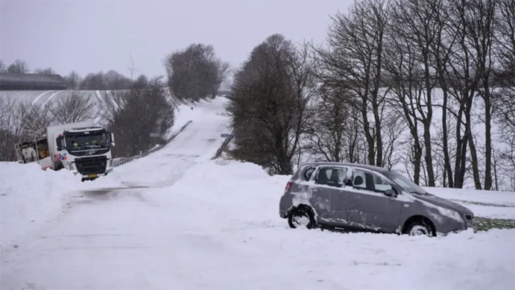 Al menos 13 muertos por ola de frío en Polonia