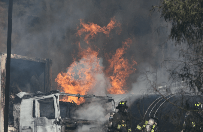 Al menos tres muertos tras explosión de camión en Chile