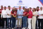 Abinader entrega dos polideportivos a Puerto Plata