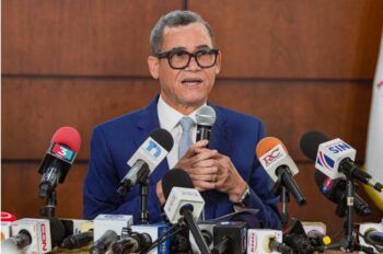 Ministerio de Trabajo llama a empresarios a cumplir con el pago del aumento del 8% del salario mínimo