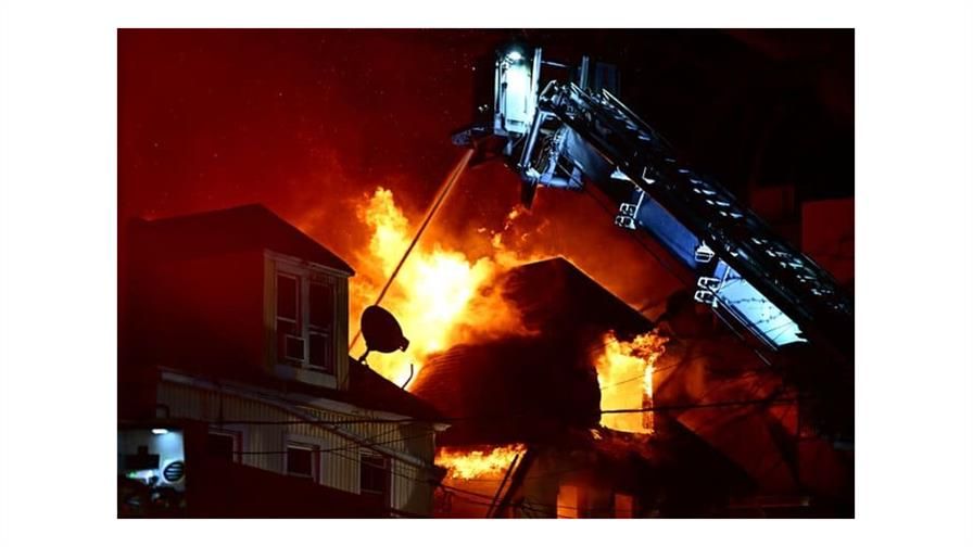 Muere mujer y su hija esta desaparecida durante incendio en Queens