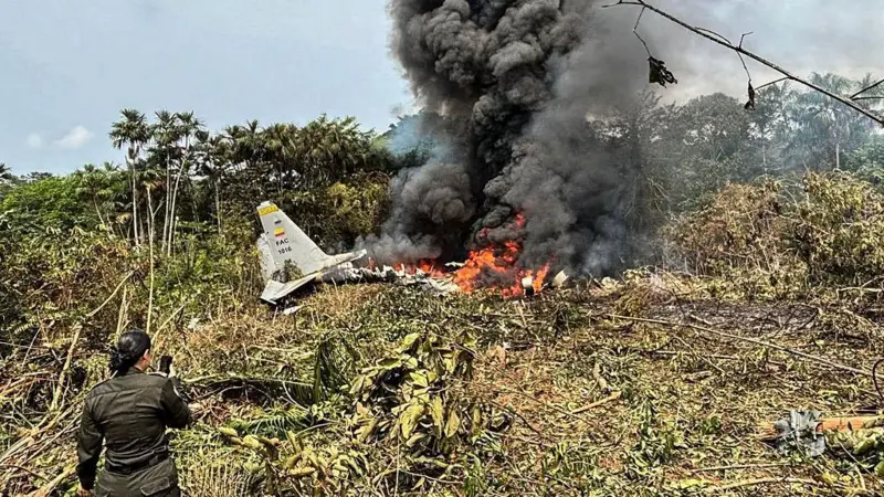 Al menos 66 muertos tras estrellarse un avión de la Fuerza Aérea Colombiana