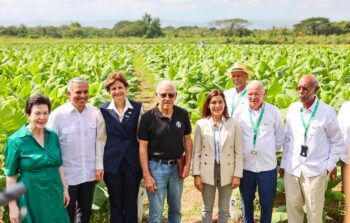 Vicepresidenta resalta aporte anual de US$1,356 millones de la industria tabacalera