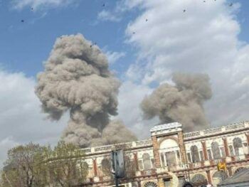 Israel bombardea la oficina presidencial y un complejo gubernamental en Teherán