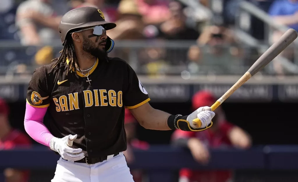 Tatis Jr. le ganó desafío al cubano Aroldis Chapman para victoria de Padres