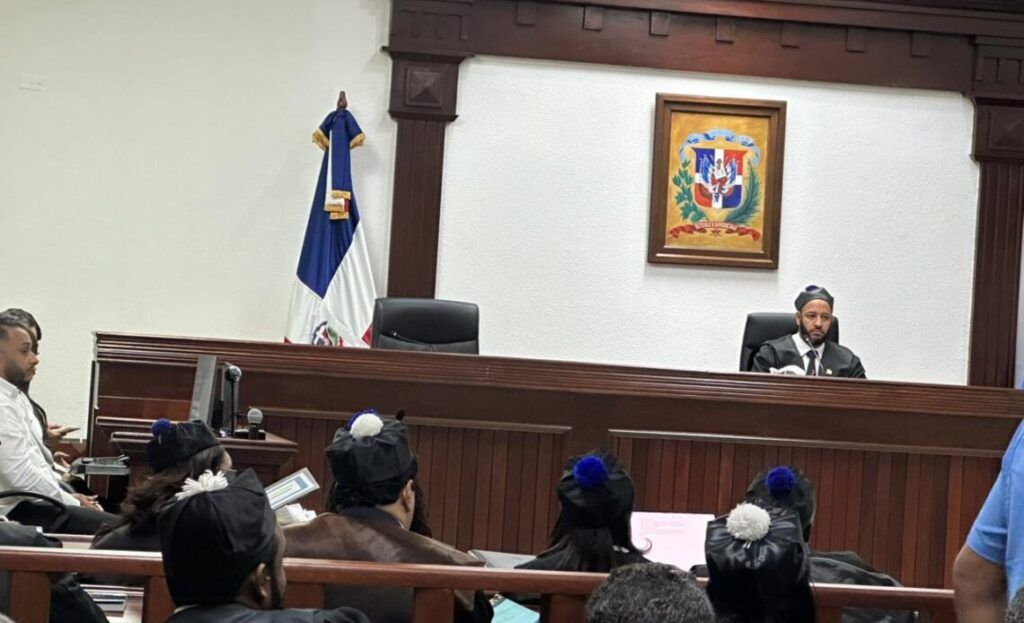 Defensas niegan peligro de fuga en caso SeNaSa; Ministerio Público insiste en prisión preventiva