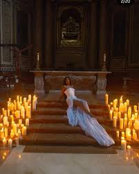 Tokischa arma lío en basílica de España