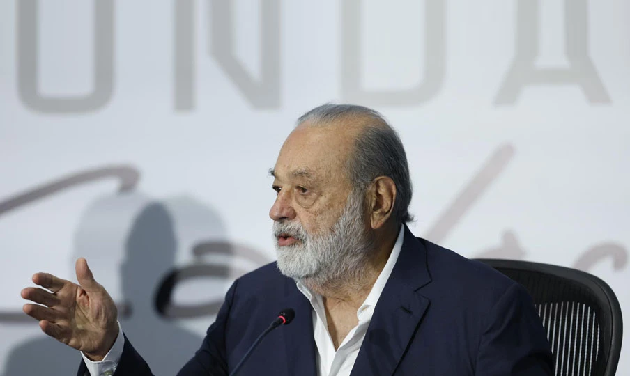 Carlos Slim anuncia inversiones en México de 5.000 millones de dólares en 2026