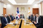 Valdez Albizu se reúne con delegación de funcionarios del FMIDurante la reunión, encabezada por el director ejecutivo del organismo, André Roncaglia,se consideró que, en el actual contexto de incertidumbre, el acompañamiento del FMI es